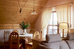 Villa järve ääres Mikołajki korterid järved Mazury puhkus Poolas