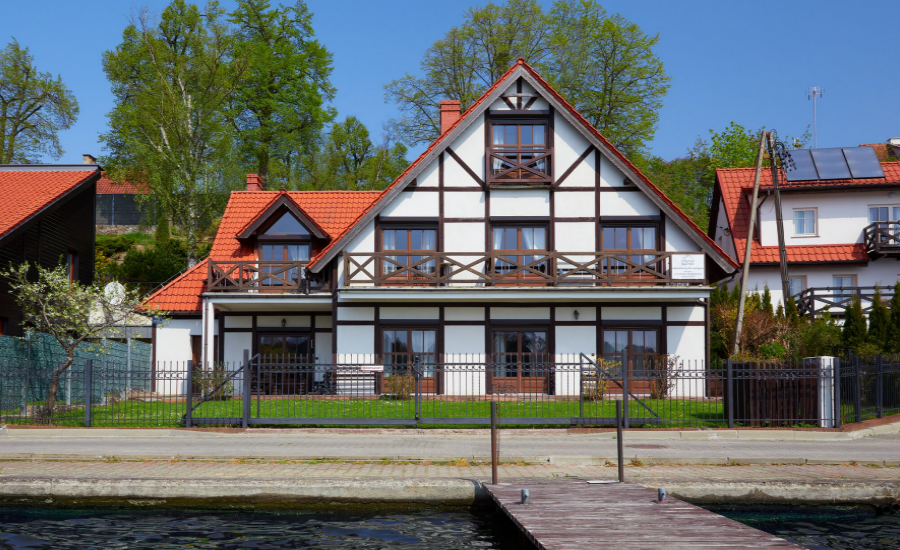 Villa järve ääres Mikołajki korterid järved Mazury puhkus Poolas